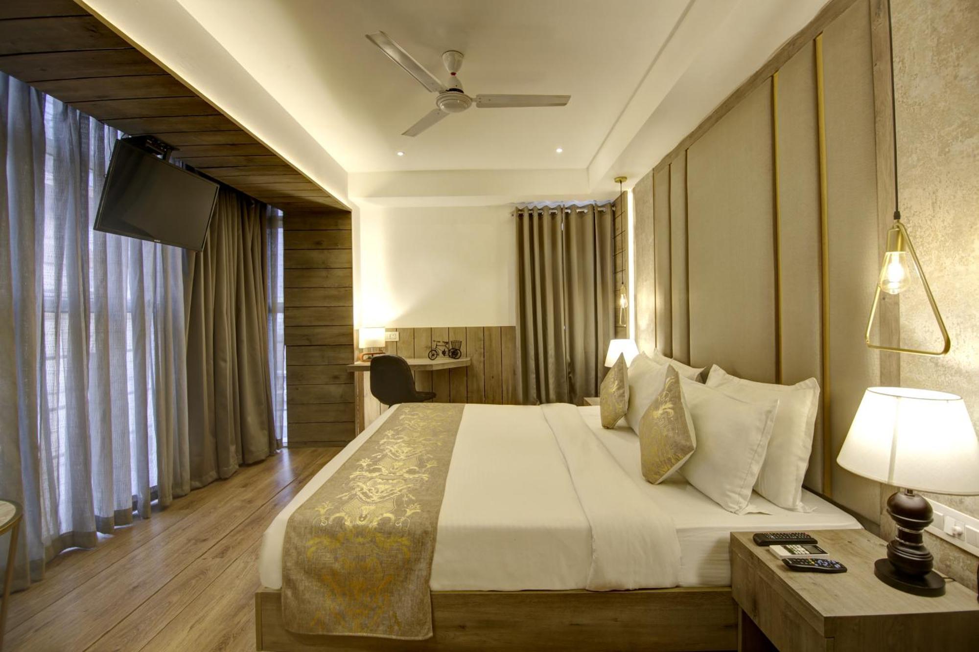 Hotel Town Pallace Inn Patel Nagar New Delhi エクステリア 写真