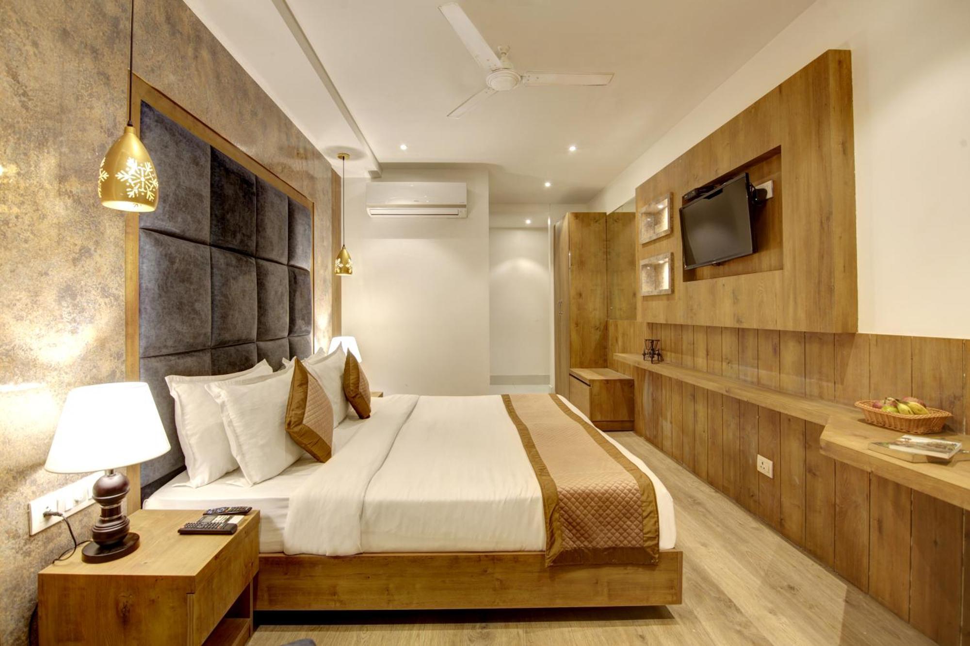 Hotel Town Pallace Inn Patel Nagar New Delhi エクステリア 写真