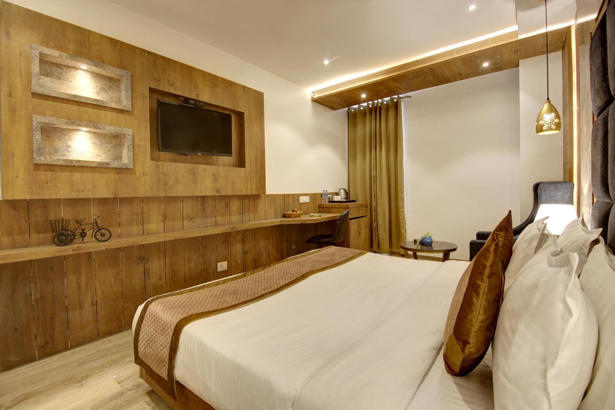 Hotel Town Pallace Inn Patel Nagar New Delhi エクステリア 写真
