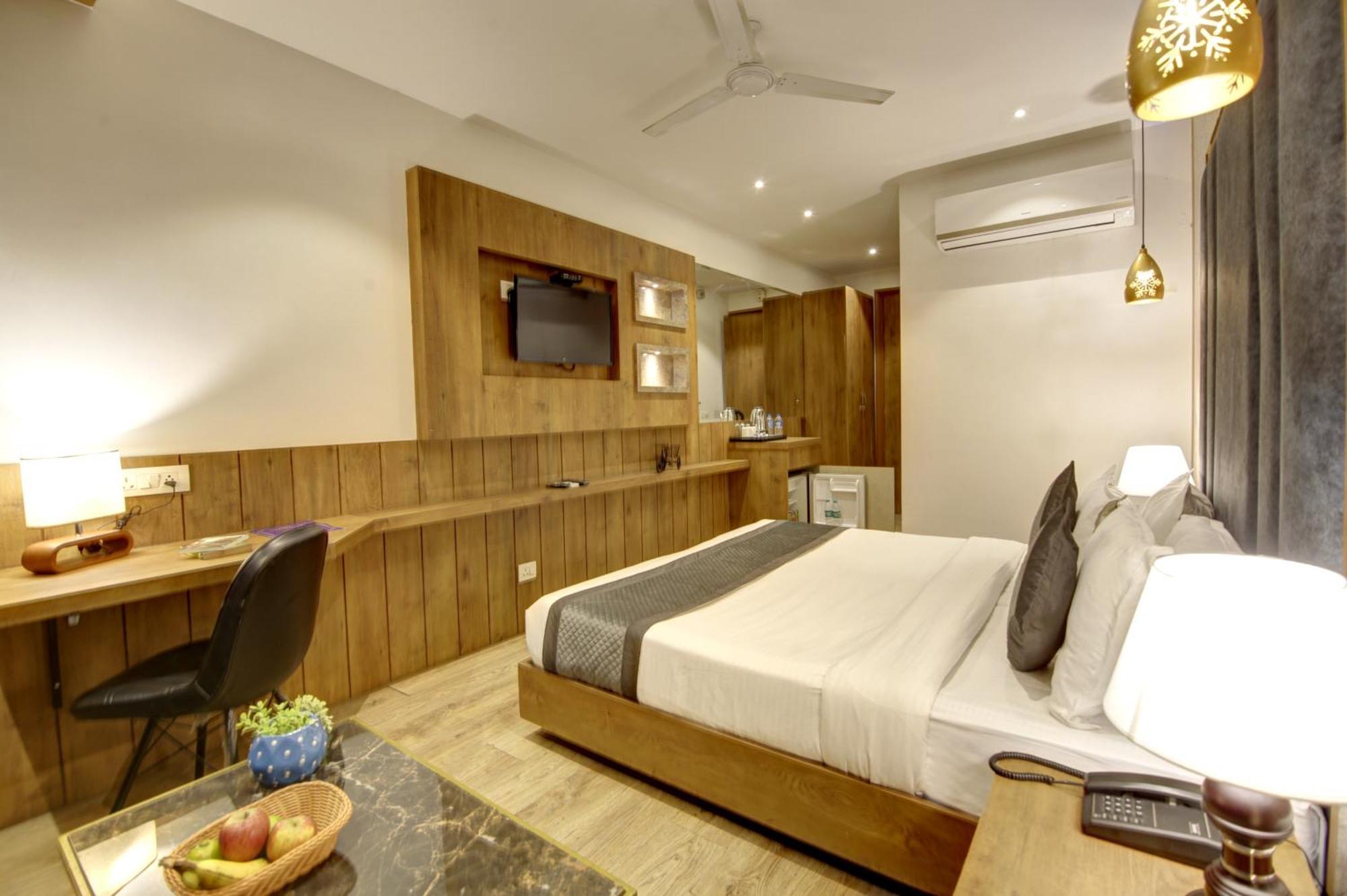 Hotel Town Pallace Inn Patel Nagar New Delhi エクステリア 写真