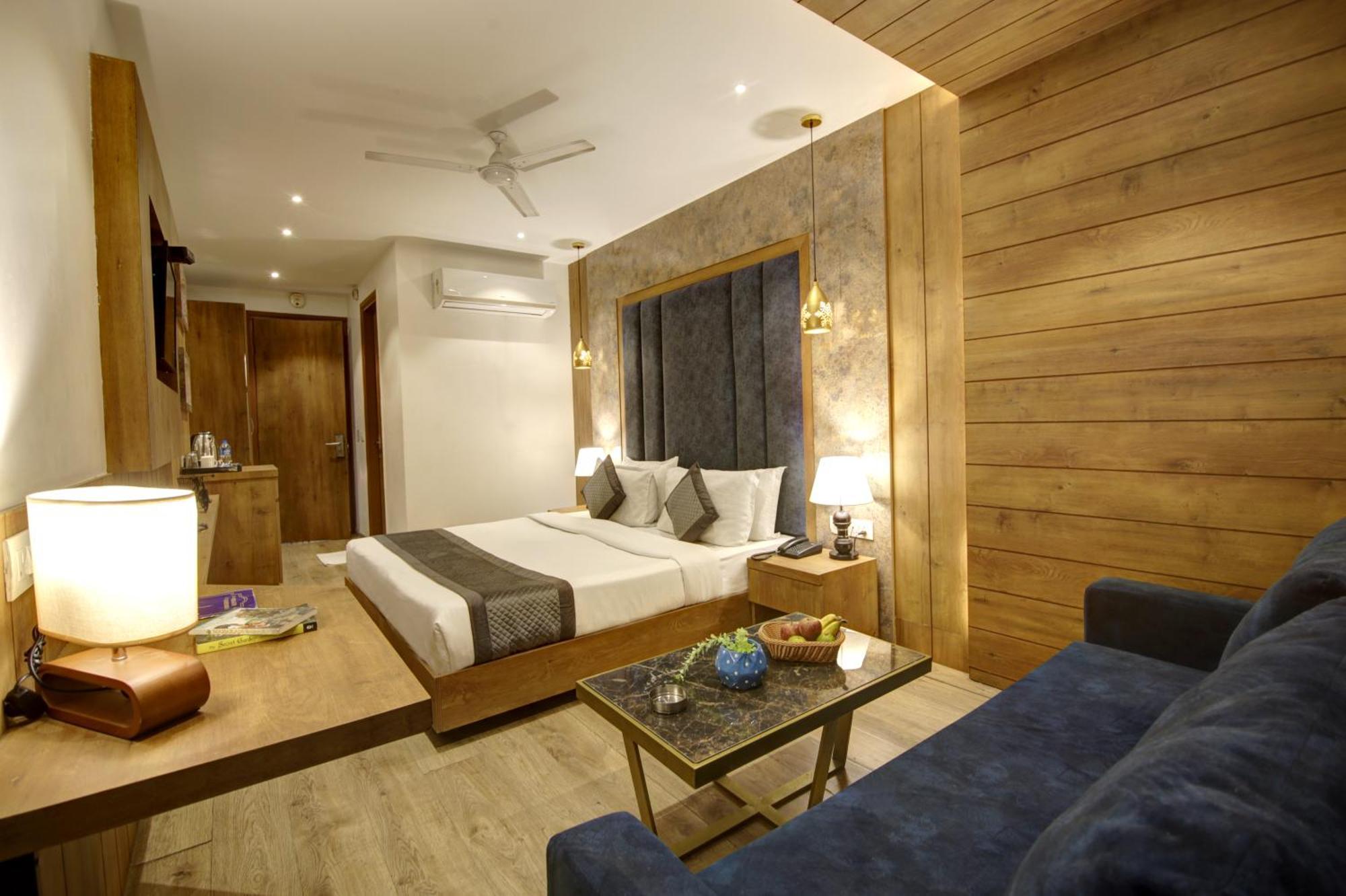 Hotel Town Pallace Inn Patel Nagar New Delhi エクステリア 写真