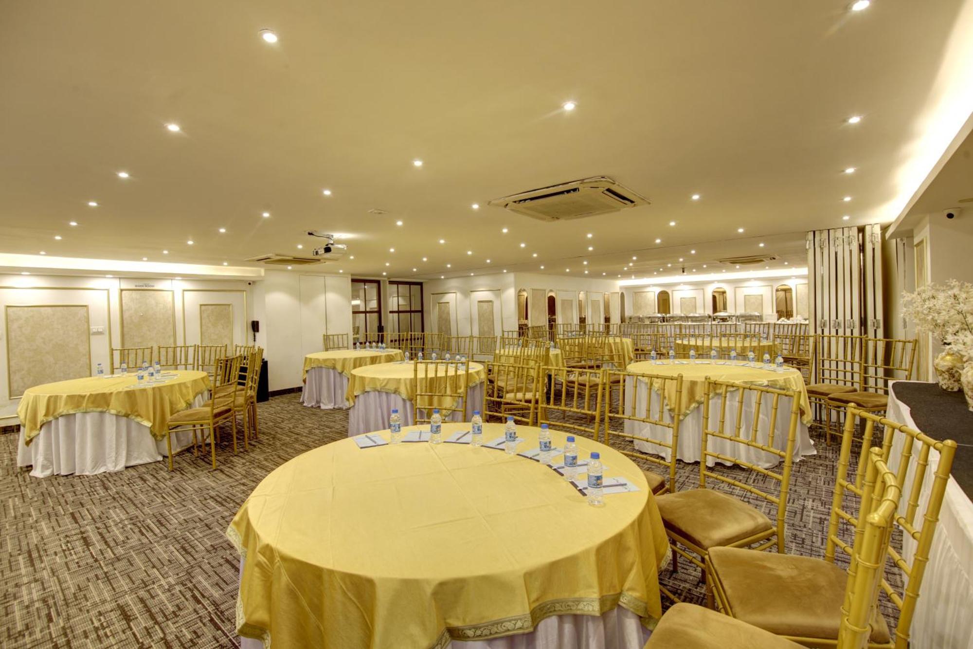 Hotel Town Pallace Inn Patel Nagar New Delhi エクステリア 写真