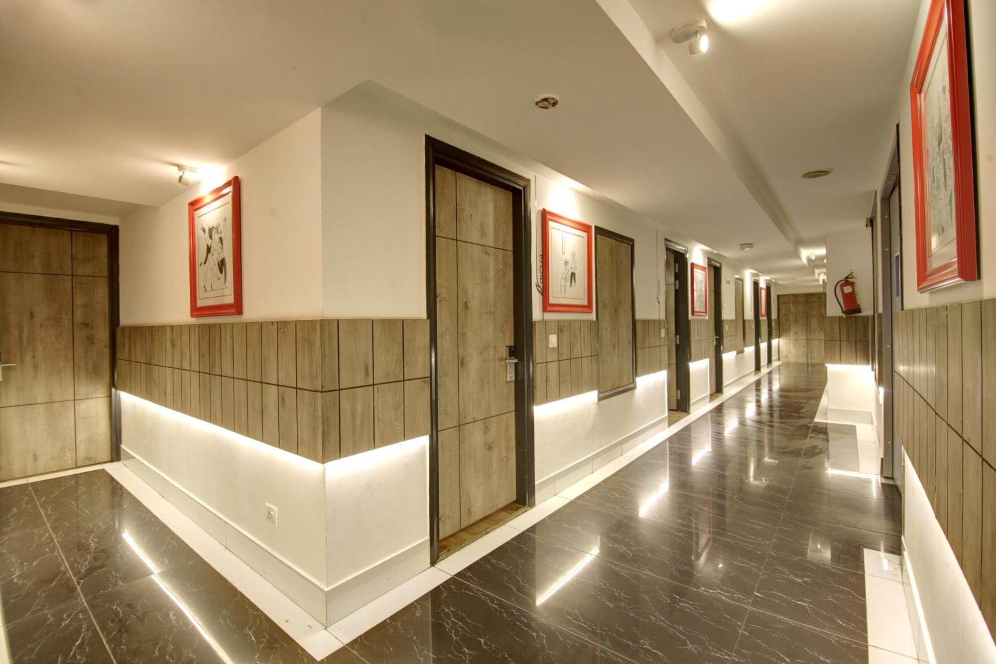Hotel Town Pallace Inn Patel Nagar New Delhi エクステリア 写真