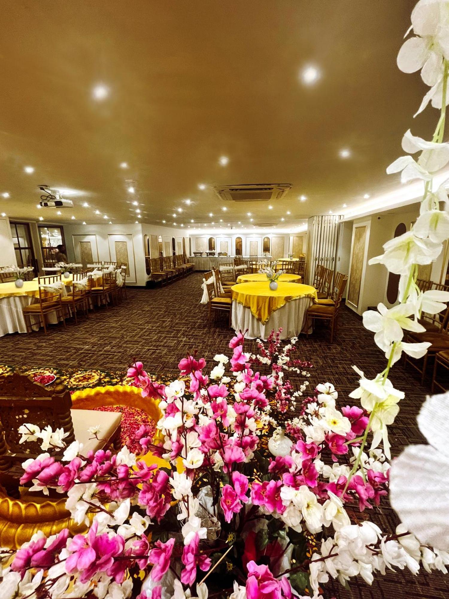 Hotel Town Pallace Inn Patel Nagar New Delhi エクステリア 写真